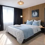 בית הארחה Garufa Wellness & 4*