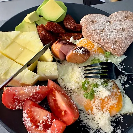 ゲストハウス Garufa Wellness &