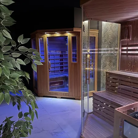 Garufa Wellness & ゲストハウス 4*