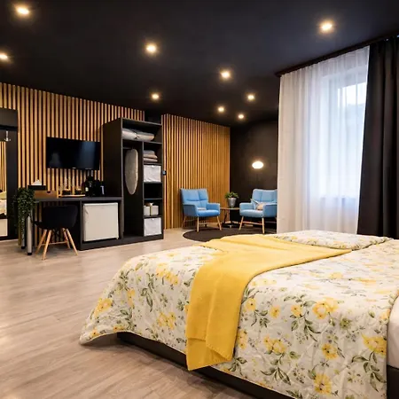 Garufa Wellness & Πανσιόν 4*
