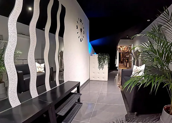 ゲストハウス Garufa Wellness &